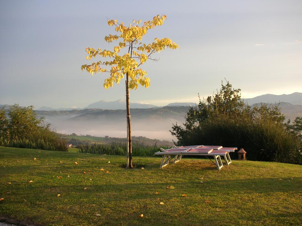 Poggio Dei Prugnoli Tavoleto Exterior foto